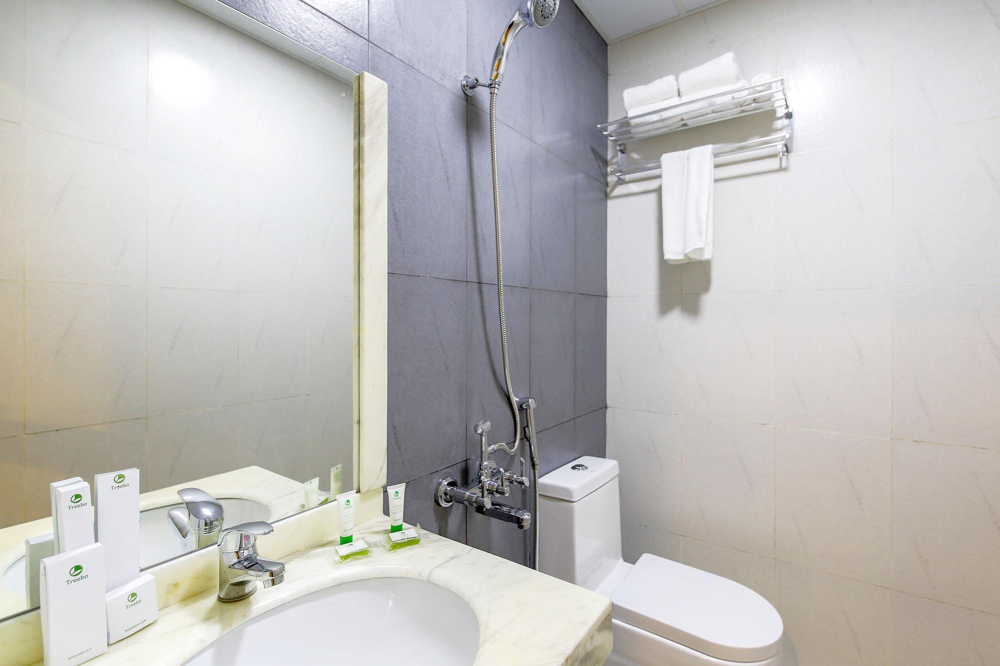 Treebo Trend Adrak Hotell Thiruvananthapuram Exteriör bild