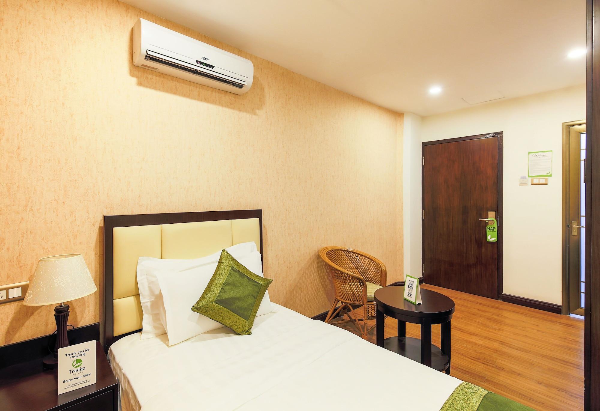 Treebo Trend Adrak Hotell Thiruvananthapuram Exteriör bild